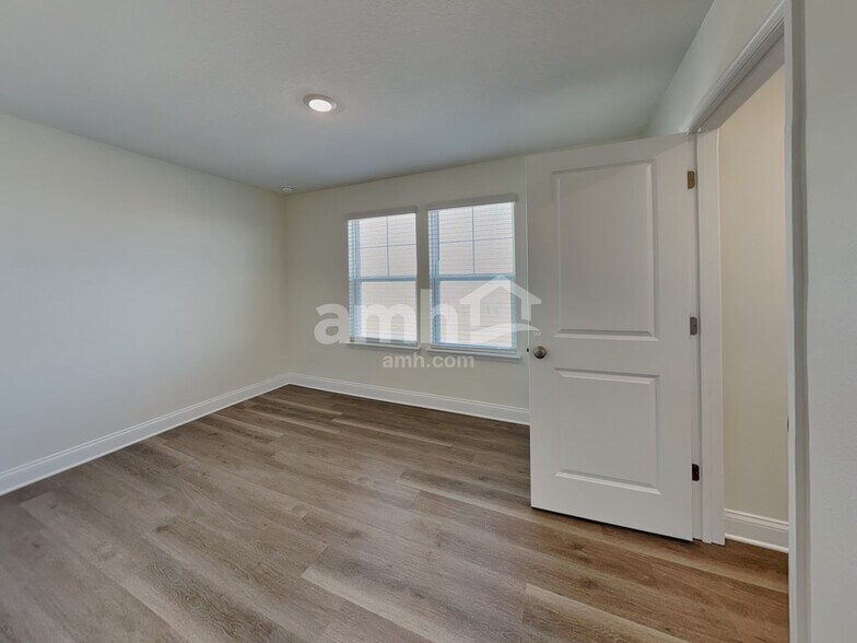 Building Photo - 16384 Willo Pines Ln