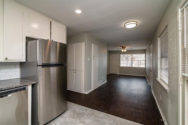 Building Photo - 3933 Stanley Ave