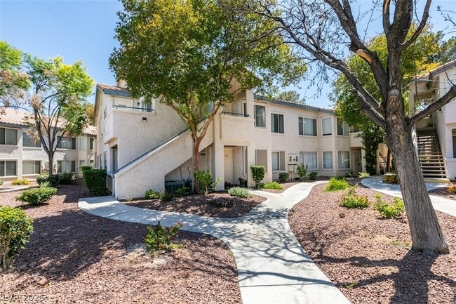 Building Photo - 3065 Casey Dr
