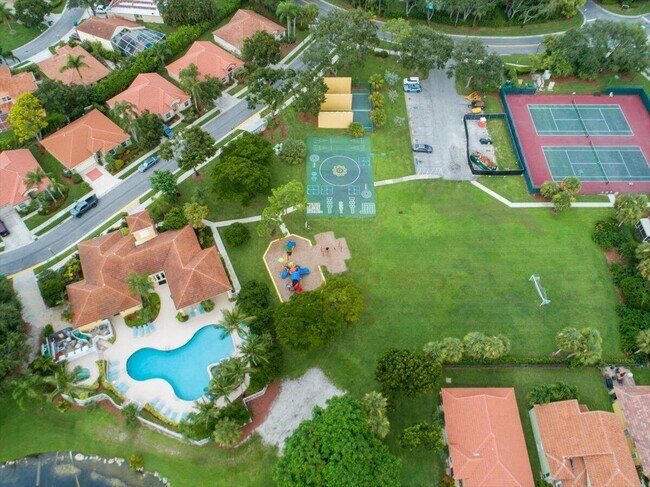 Building Photo - 5143 Elpine Way