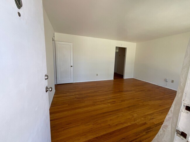 Building Photo - 6653 Julie St