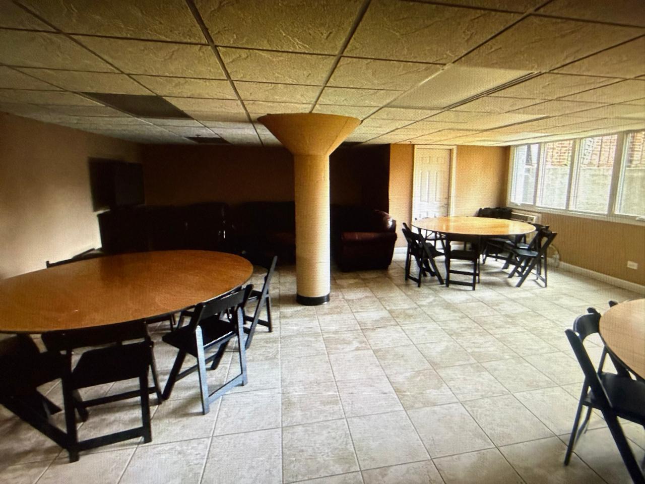 Building Photo - 1919 S Wolf Rd