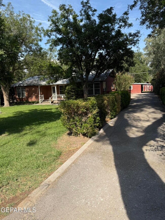 Building Photo - 258 Riverside Dr