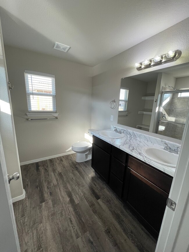 Building Photo - 6900 SW Whitmarsh Rd