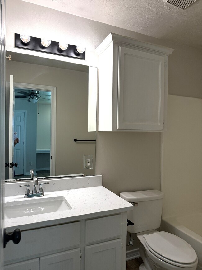 Building Photo - 2308 Antelope Ln