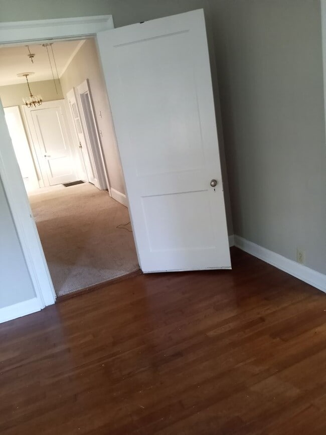Building Photo - Great home near VSU!