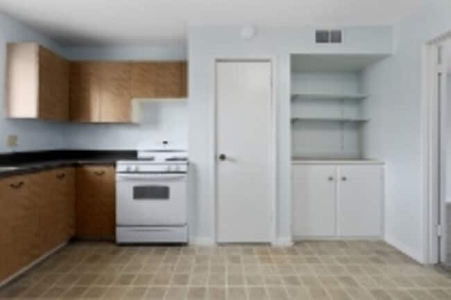 Building Photo - 425 W 87 Pl