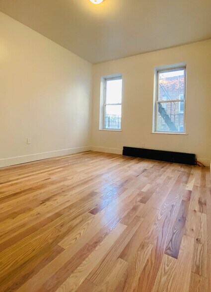 Building Photo - 273 Sumpter St