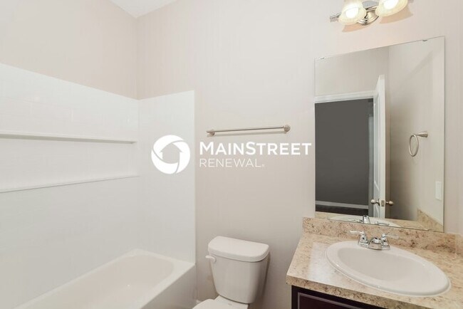 Building Photo - 3 Bedroom Pet-Friendly Home in St. Cloud, FL with Main Street Renewal