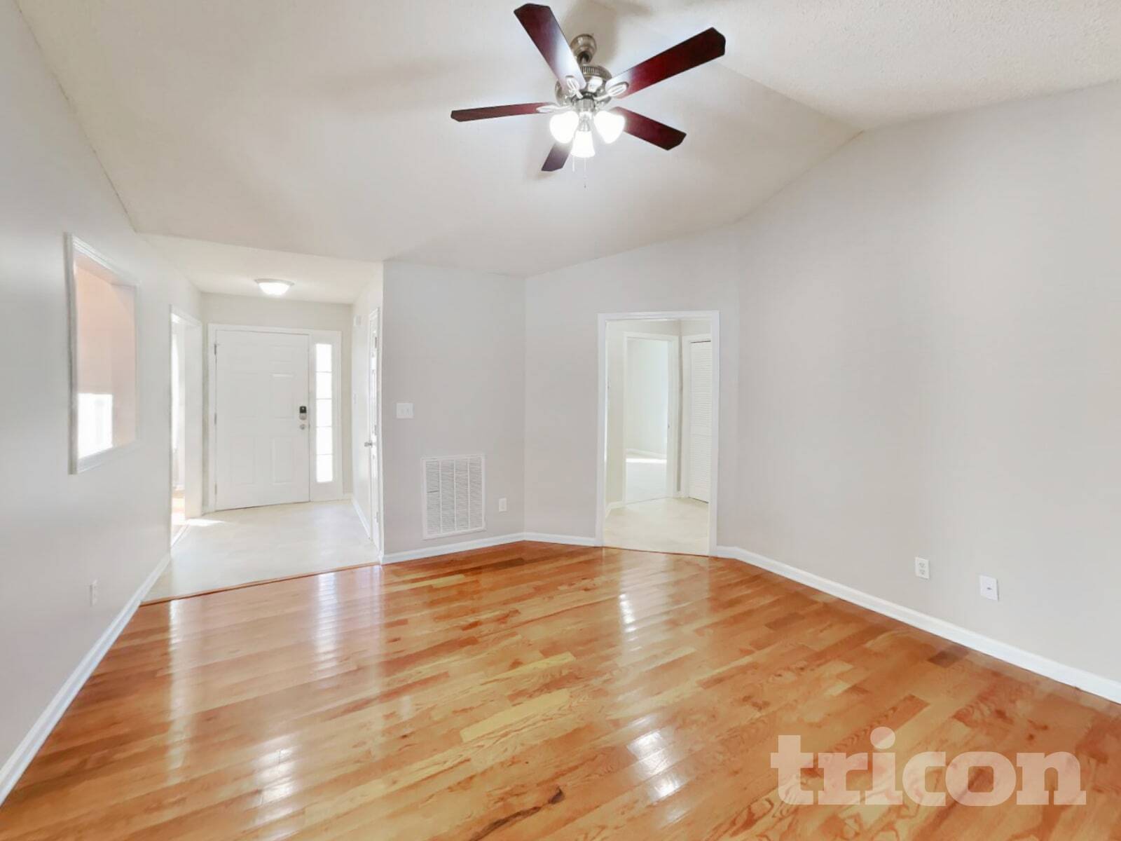 Building Photo - 121 Quiet Refuge Ln