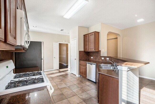 Building Photo - 6185 Galloway Ln