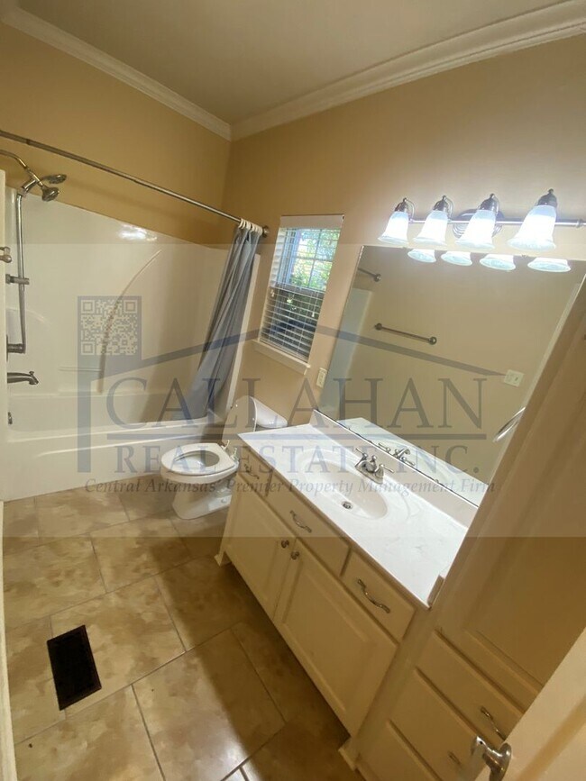 Building Photo - Sherwood Stone Hill 5 Bedroom Home