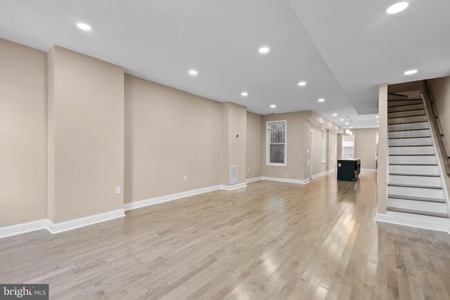 Building Photo - 1641 4th St NW