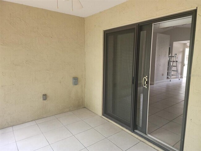 Building Photo - 940 Fenton Ln