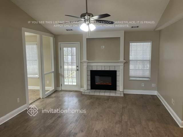 Building Photo - 3110 Amber Ln