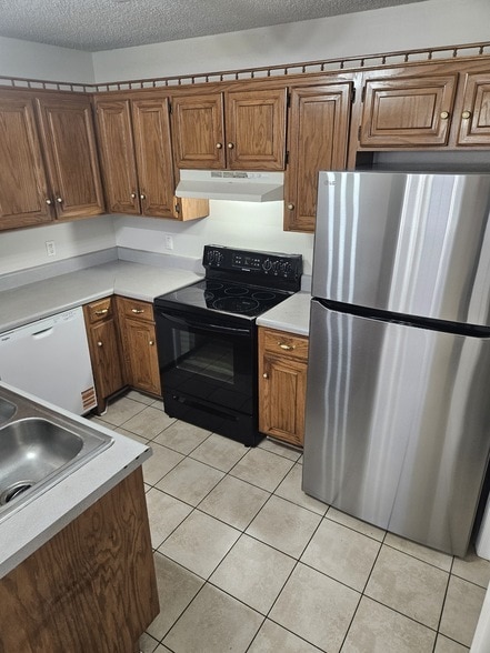 Building Photo - 809 Mason Tucker Dr