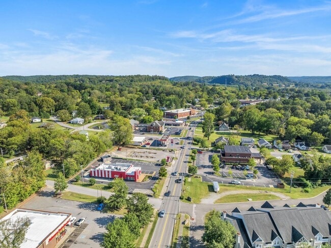 Building Photo - 137 Crockett Hls Ln