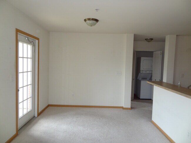 Building Photo - 232 Bertram Dr