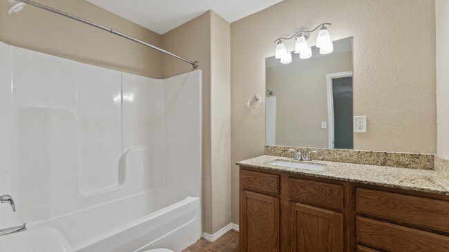 Building Photo - 307 Ewalt Ave