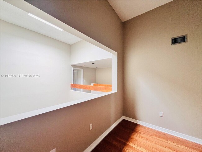 Building Photo - 253 Poinciana Island Dr