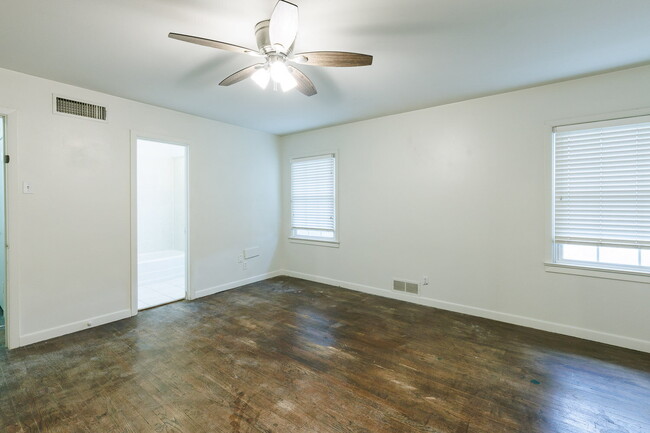 Building Photo - 4 Bedroom in Tech Terrace