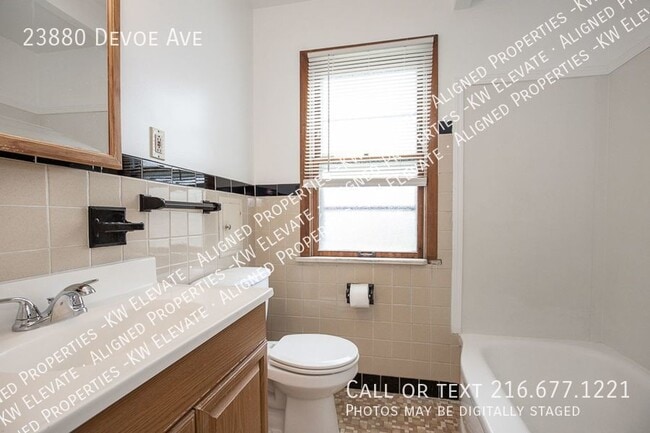 Building Photo - 23880 Devoe Ave