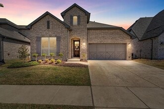 Building Photo - 3738 Norwood Ave