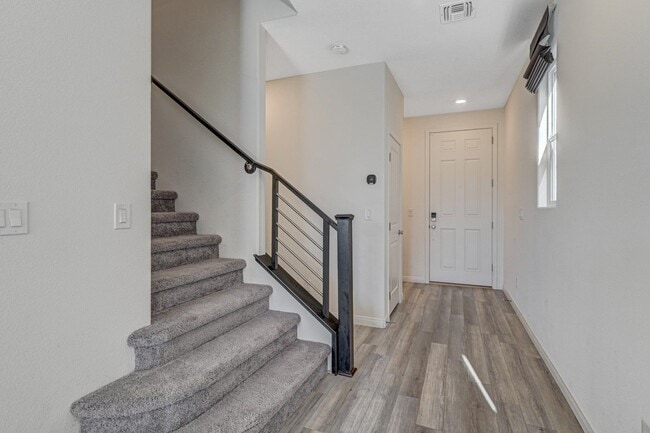 Building Photo - AMAZING 2 Story, 5 Bedroom Home in Gated community!