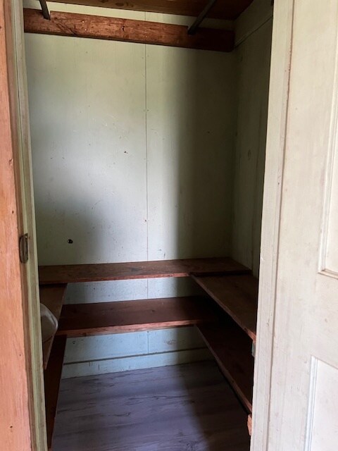 Closet - 9900 E State Highway 71