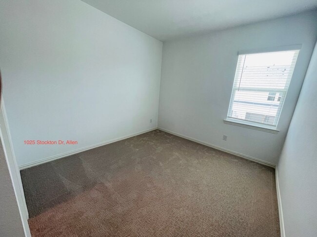 Building Photo - 1025 Stockton Dr