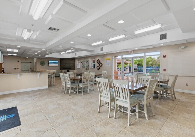Building Photo - 5300 S Atlantic Ave