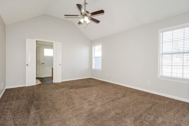 Building Photo - 1303 Chatman Way