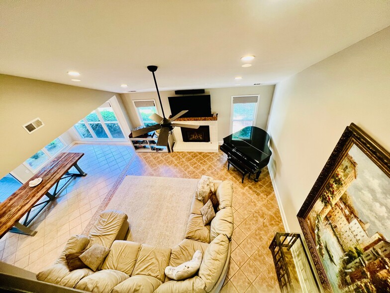 Building Photo - 205 Kinderhill Ct