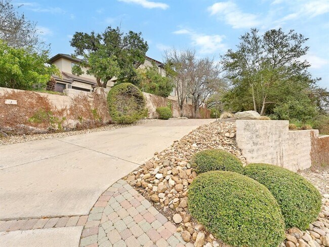 Building Photo - 2300 Barton Creek Blvd