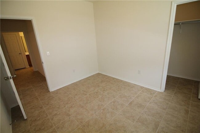 Building Photo - 7200 Altidore Dr