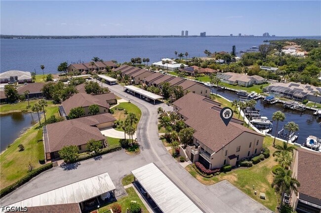 Building Photo - 15489 Admiralty Cir