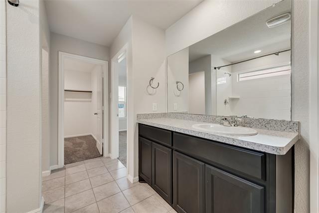 Building Photo - 16640 Portage St