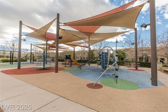 Building Photo - WELCOME HOME TO THE EXCITING INSPIRADA COMMUNITY!!