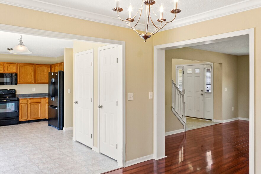 Building Photo - 3146 Old Glory Ln