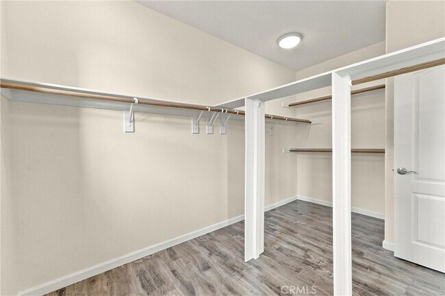 Building Photo - 212 Summit Vista