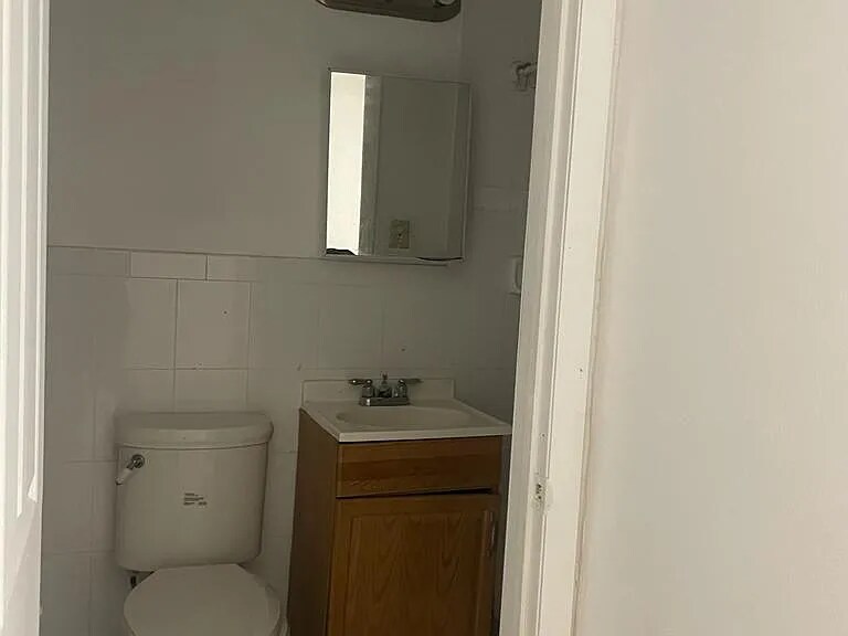 Building Photo - 4214 SW 49th Ct