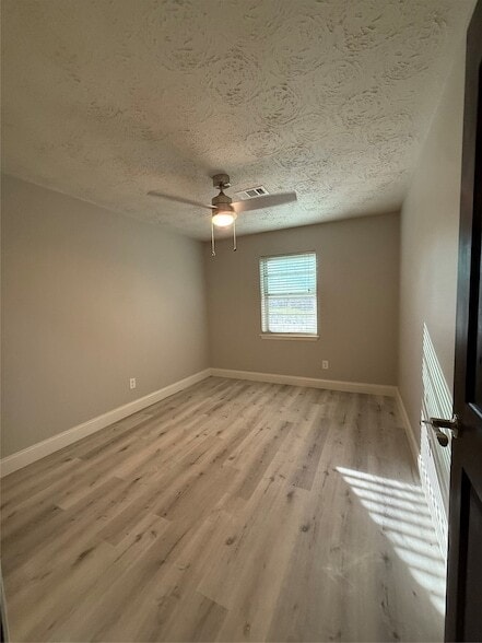 Building Photo - 4406 Mallard Dr