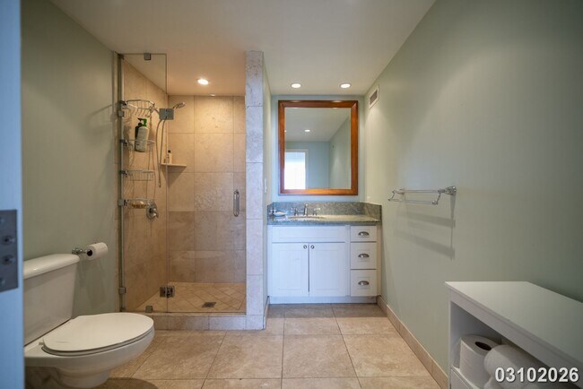 Building Photo - RARELY AVAILABLE FULLY FURNISHED CORAL STRAND CONDO IN WAIKIKI 1BR/1BA/1PKG