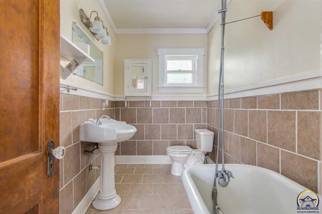 Building Photo - 1301 SW Clay St