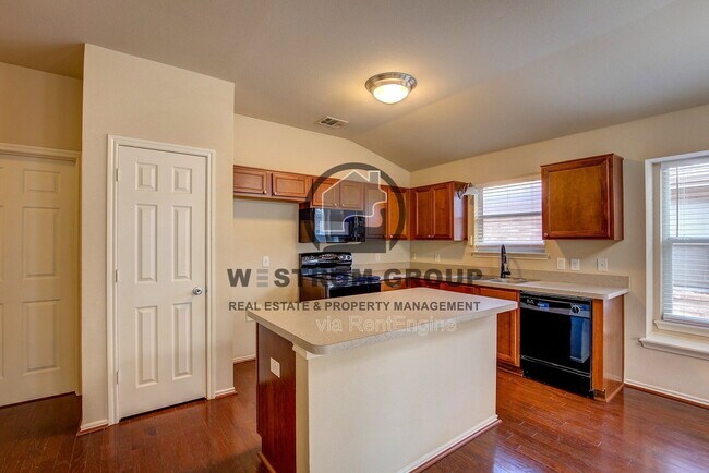 Building Photo - 8821 Highland Orchard Dr