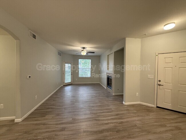 Building Photo - 3035 Blue Sky Cir