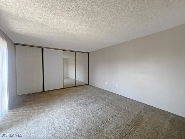 Building Photo - 5241 Cedarbend Dr