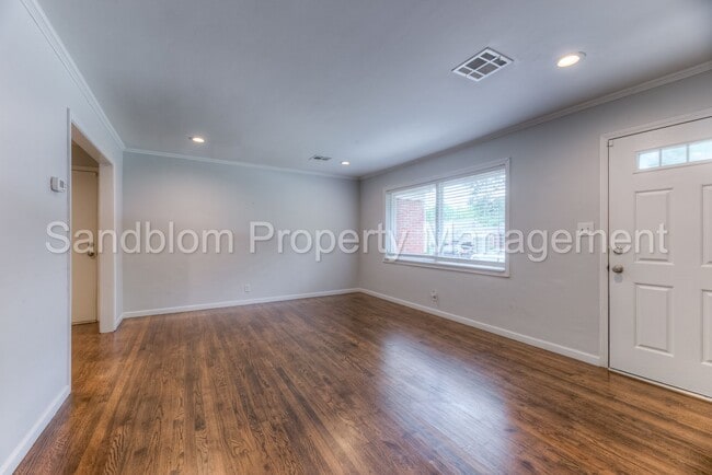 Building Photo - For Lease | Midtown Tulsa | $1625 Rent
