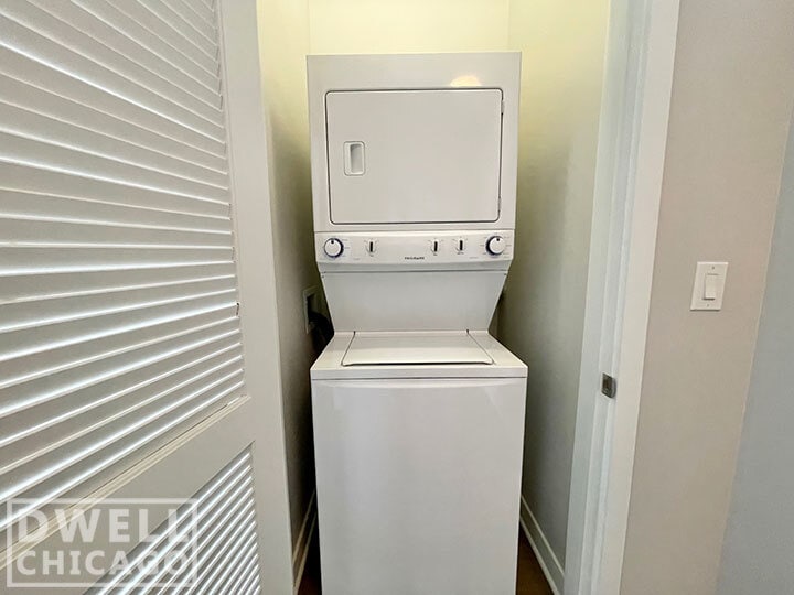 Building Photo - 776 W Quincy St