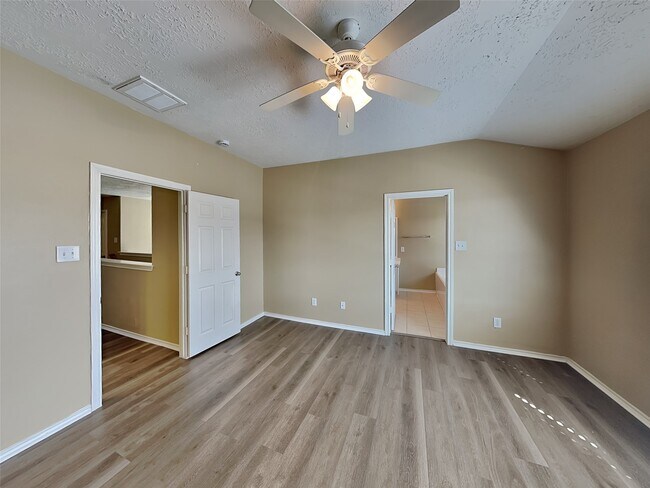 Building Photo - 13118 Peppergate Ln